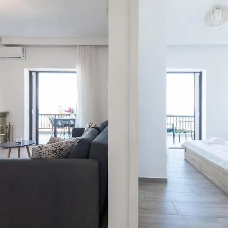 Houseloft Horizon Seafront Holiday home *