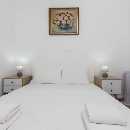 Houseloft Horizon Seafront Holiday home *
